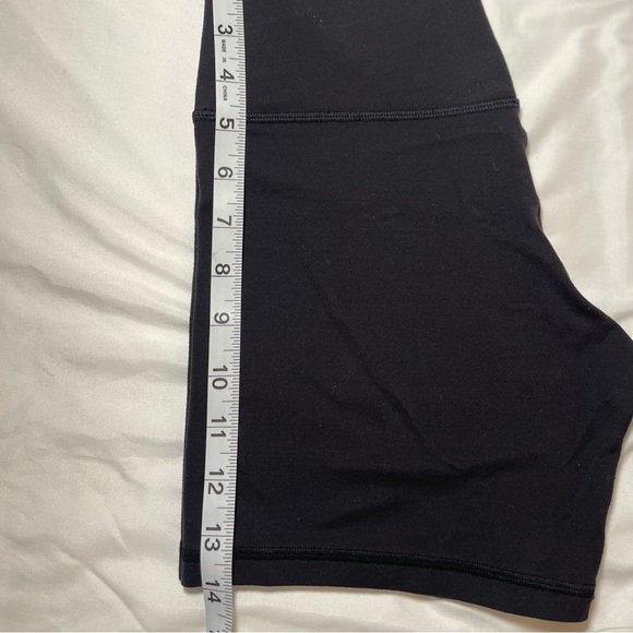 lululemon athletica Women's Black Bike Shorts - Picture 4 of 7
